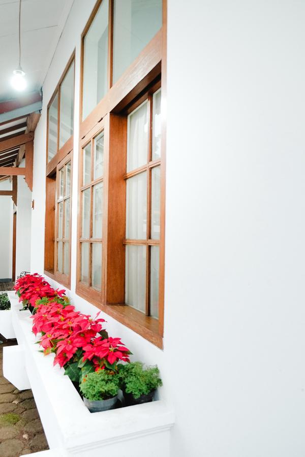 Boscha House Villa Bandung Exterior photo